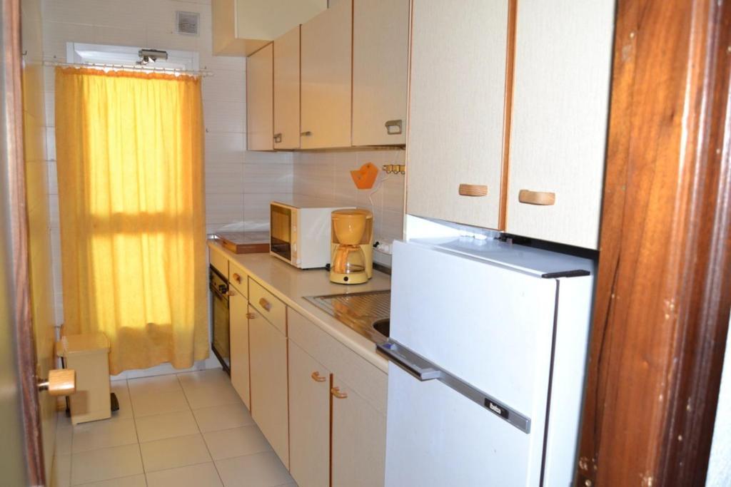 Apartamentos Turmalina Unitursa カルプ 部屋 写真