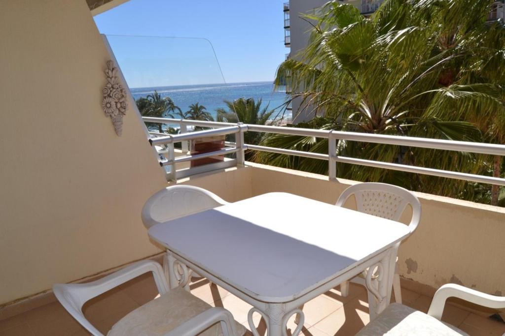 Apartamentos Turmalina Unitursa カルプ 部屋 写真