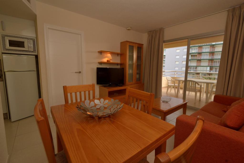 Apartamentos Turmalina Unitursa カルプ 部屋 写真